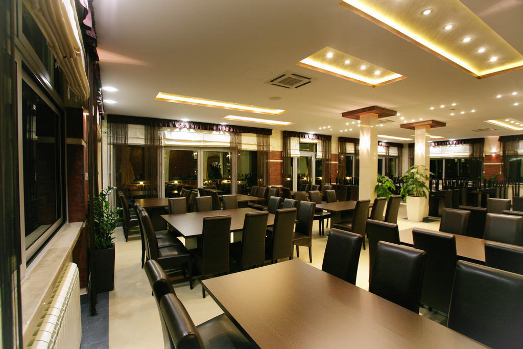 Hotel Ellena Herceg Novi Exterior photo